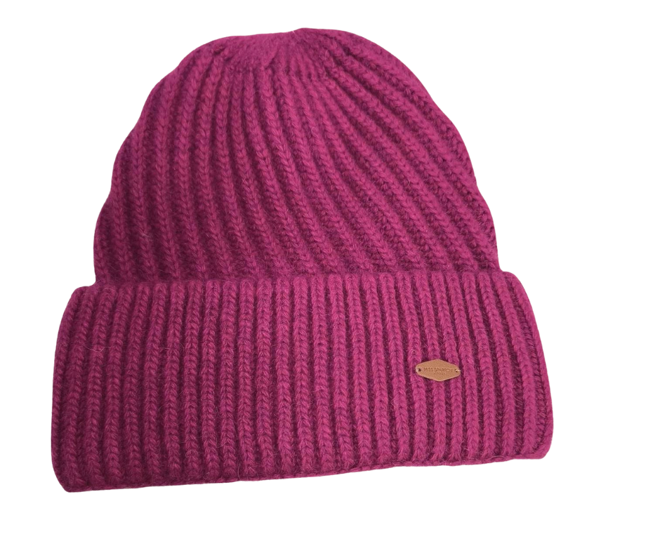 Magenta plain hat